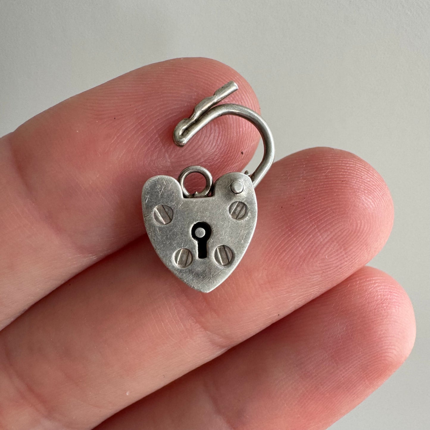 V I N T A G E // functional love / sterling silver heart padlock / a charm or clasp / 12-14mm