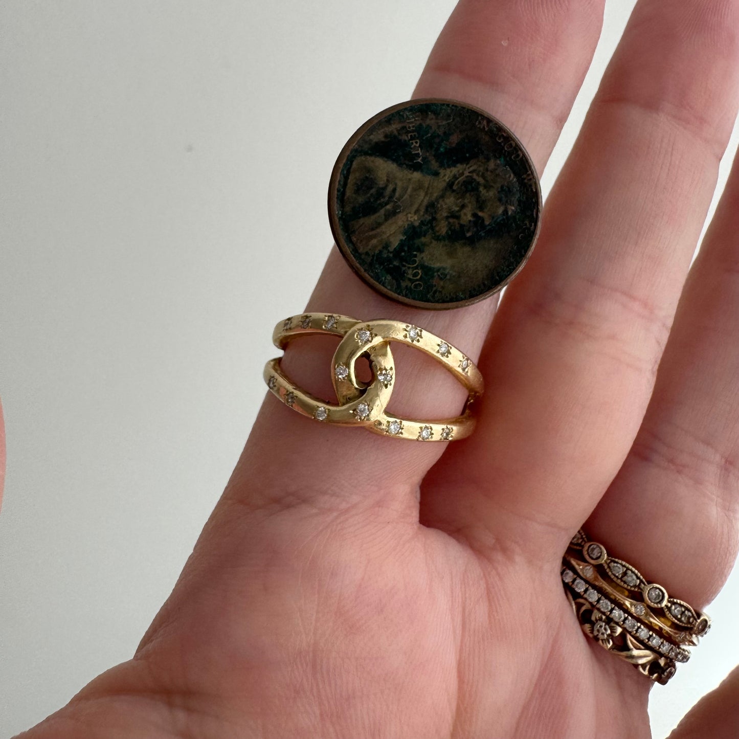 reimagined V I N T A G E // star story / 14k linked band with 16 new star-set diamonds / size 8-8.25