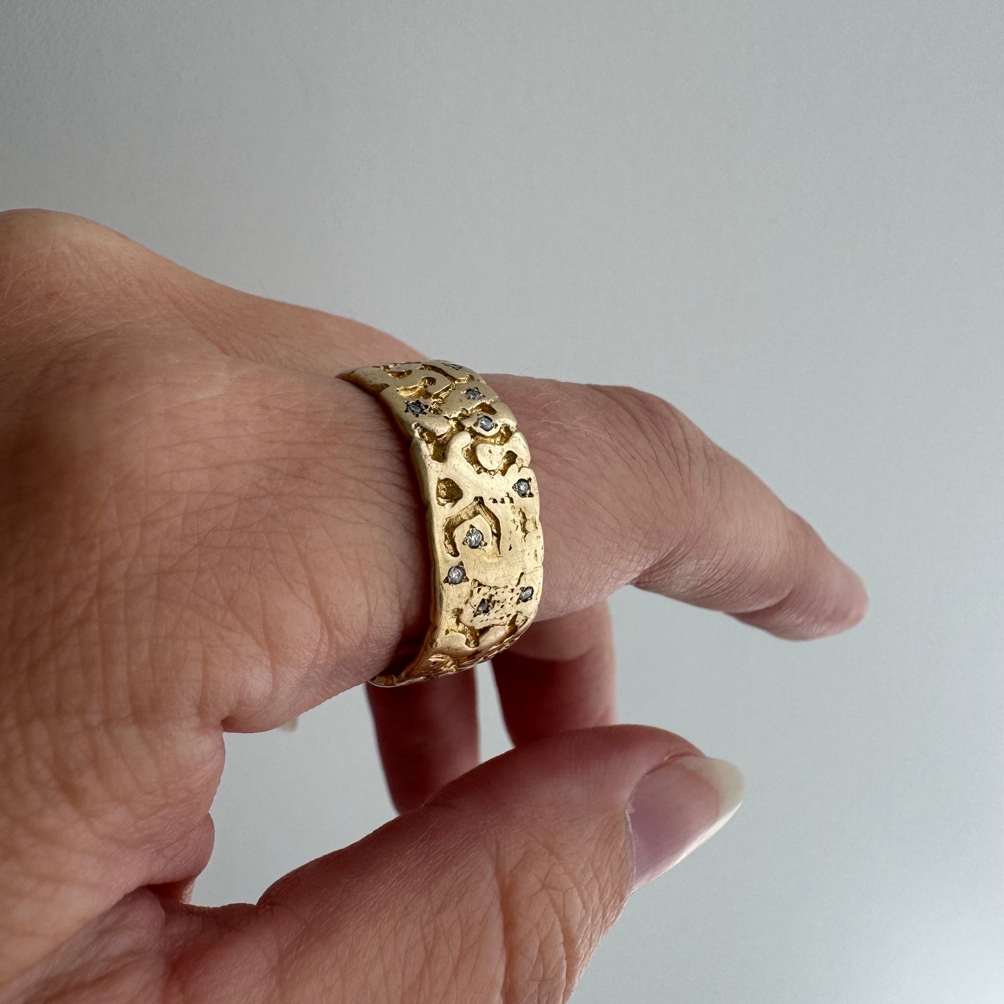 reimagined V I N T A G E // star story / 14k wide nugget band with 23 new star-set diamonds / size 9ish