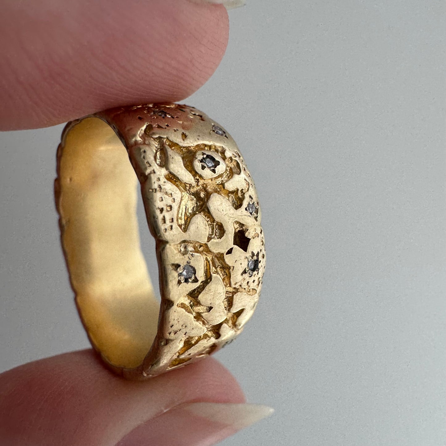 reimagined V I N T A G E // star story / 14k wide nugget band with 23 new star-set diamonds / size 9ish