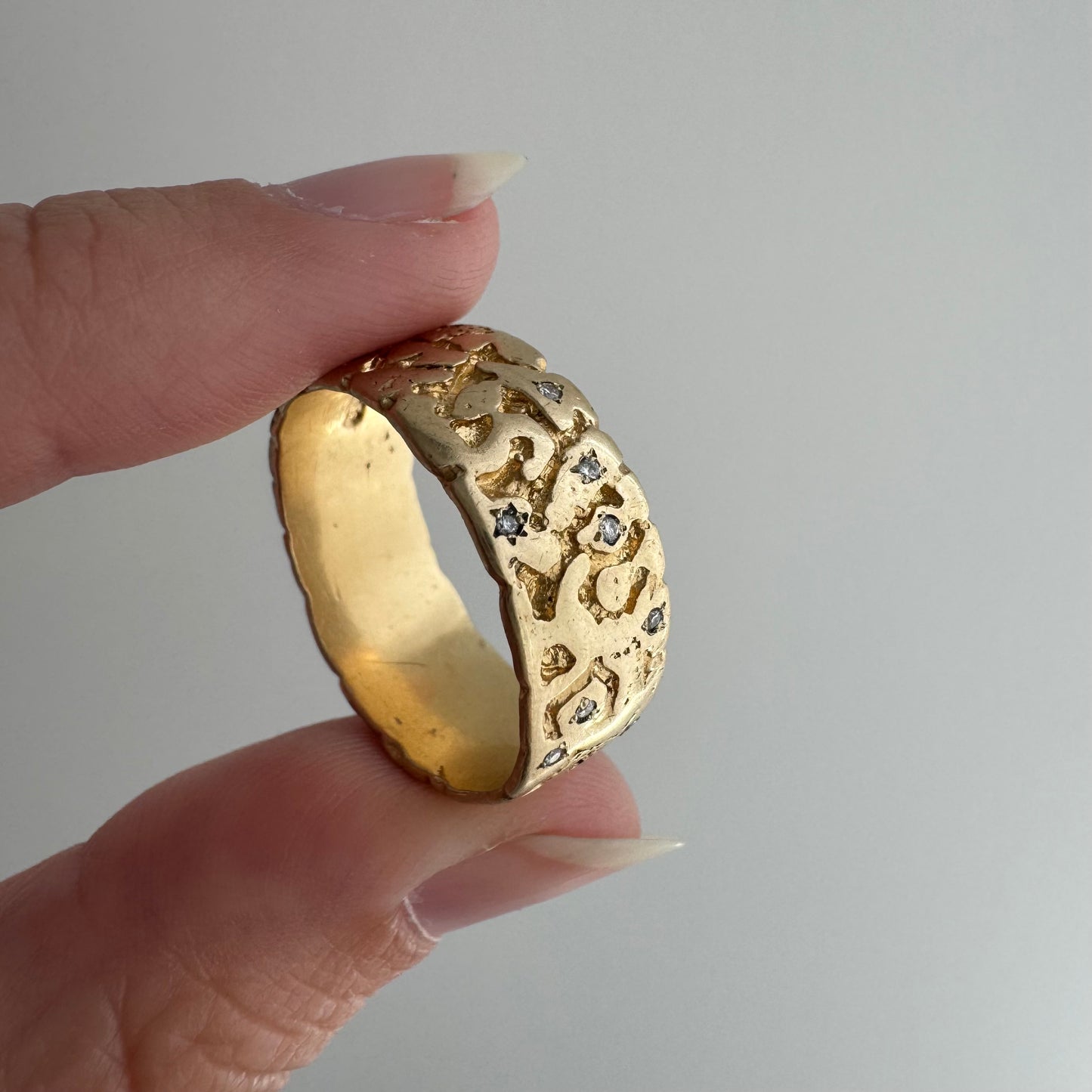 reimagined V I N T A G E // star story / 14k wide nugget band with 23 new star-set diamonds / size 9ish