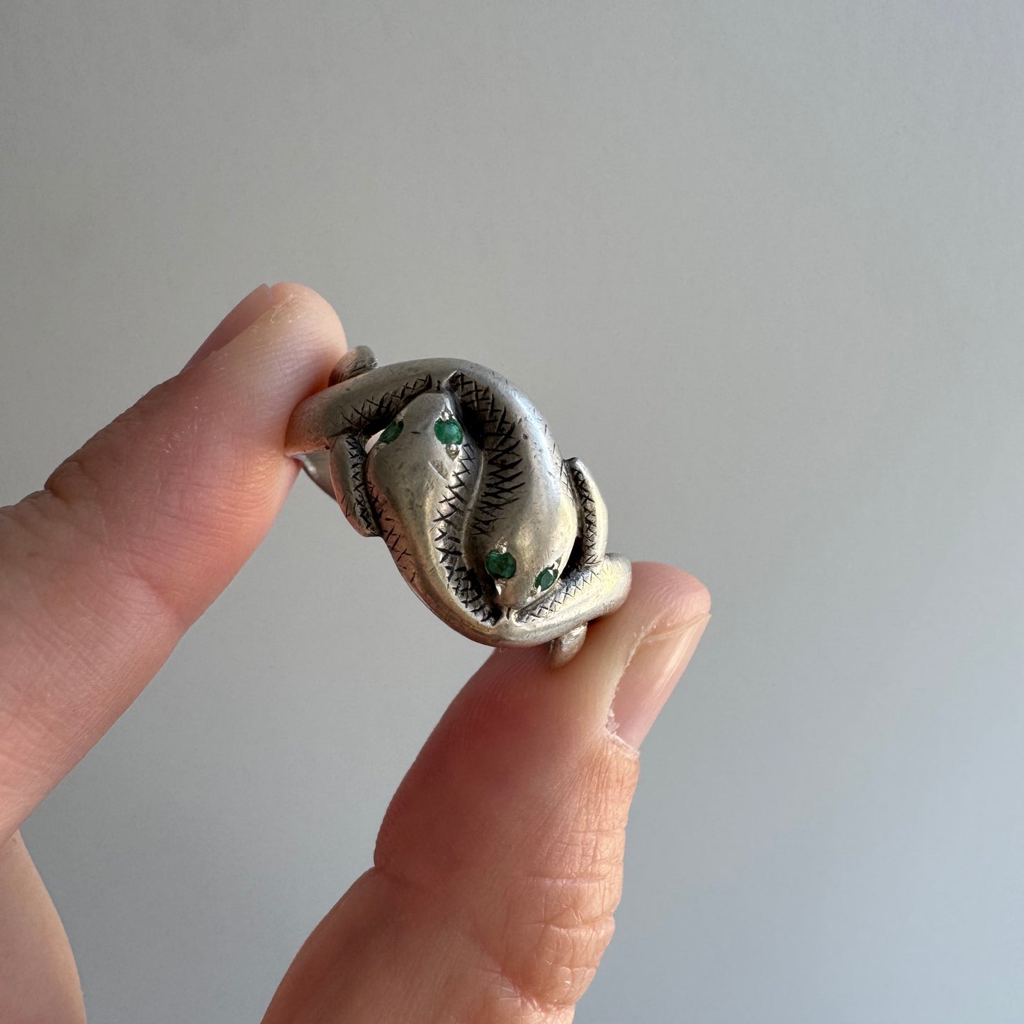 rehabbed V I N T A G E // slithering snakes / sterling silver and emerald double snake band by Uncas / size 9+