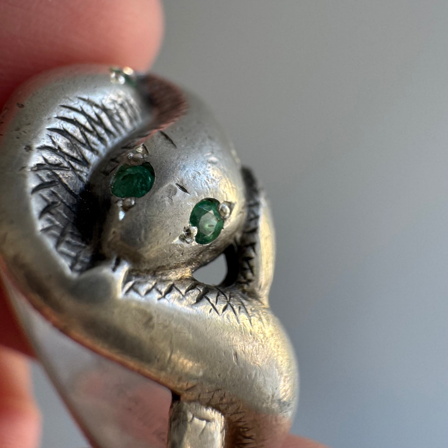 rehabbed V I N T A G E // slithering snakes / sterling silver and emerald double snake band by Uncas / size 9+
