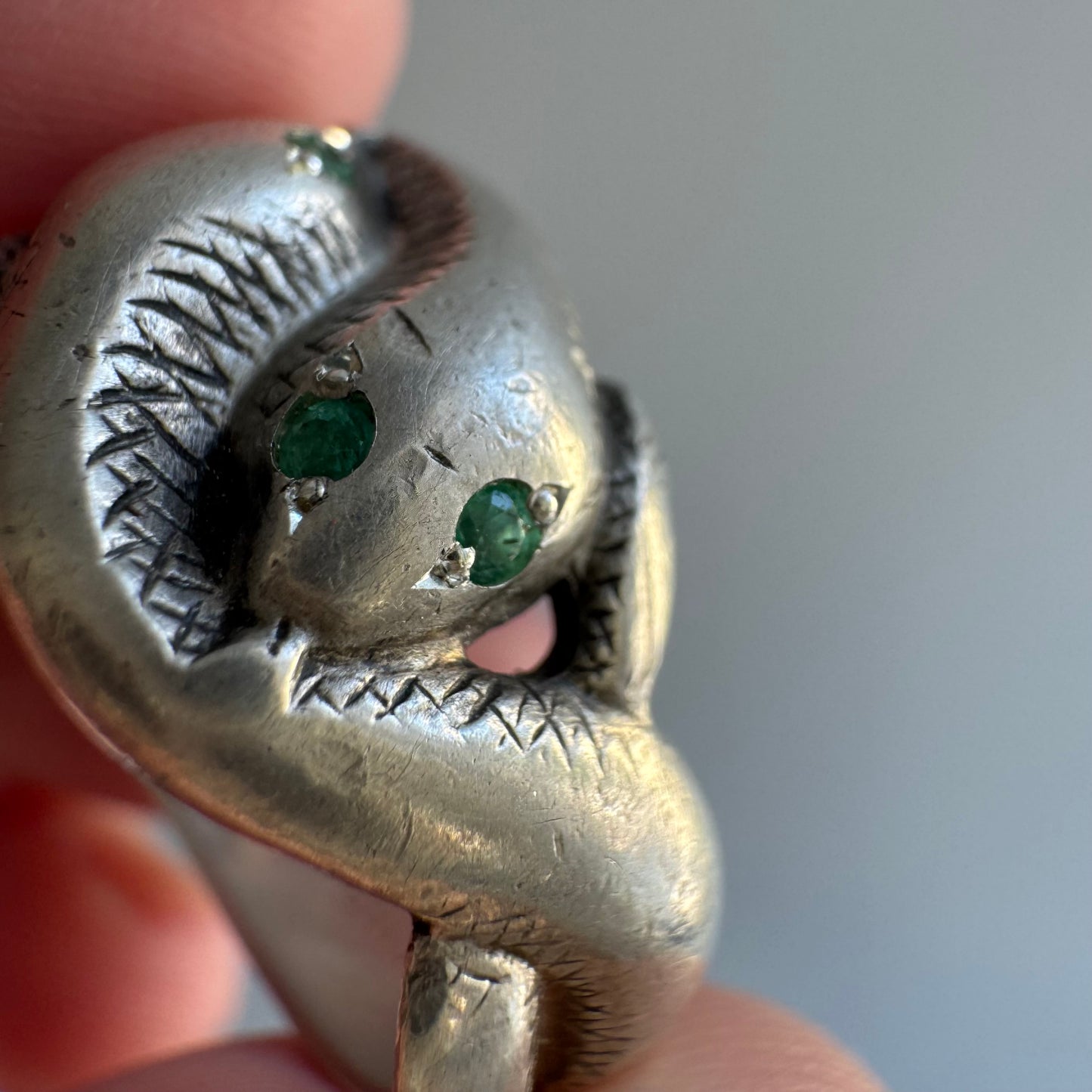 rehabbed V I N T A G E // slithering snakes / sterling silver and emerald double snake band by Uncas / size 9+