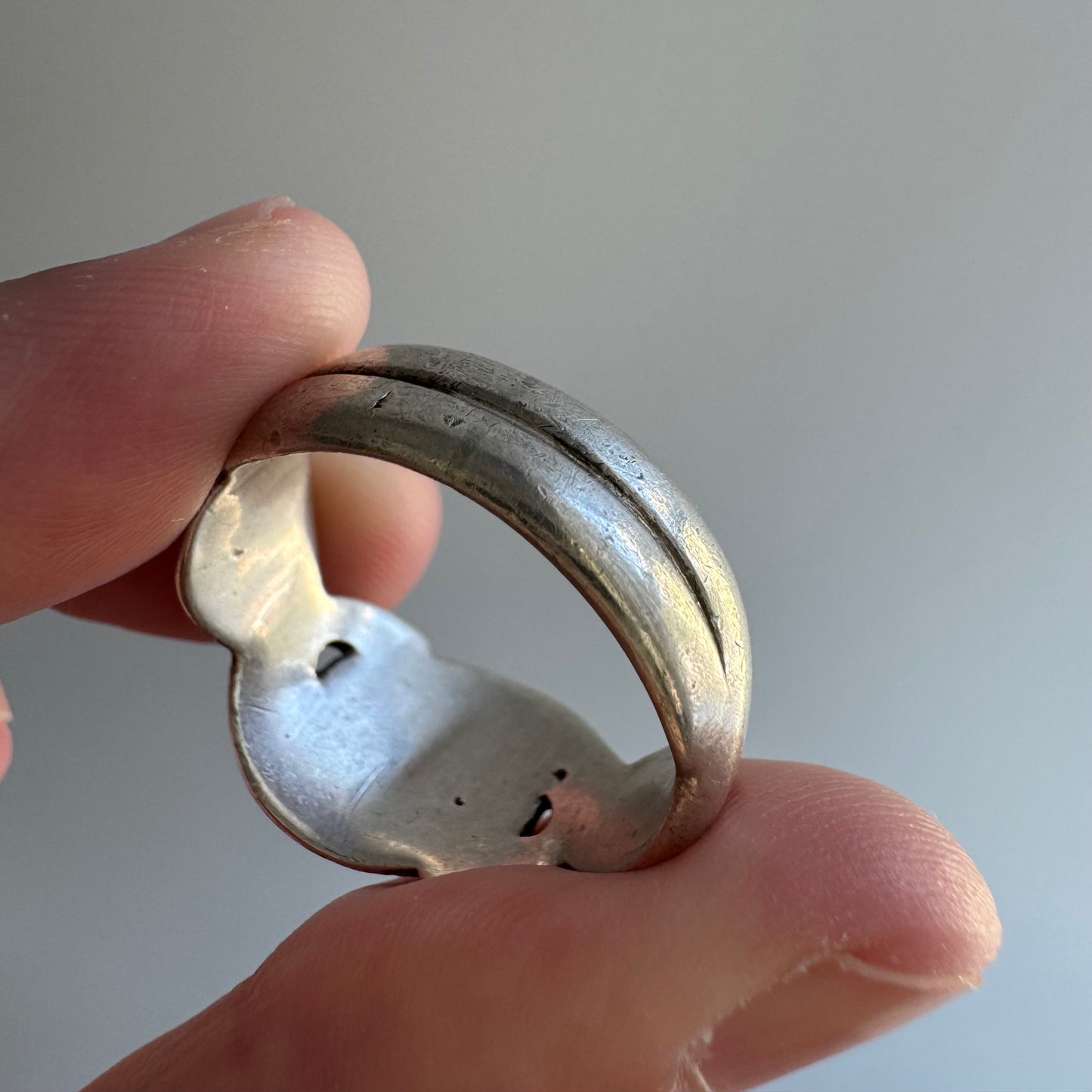 rehabbed V I N T A G E // slithering snakes / sterling silver and emerald double snake band by Uncas / size 9+