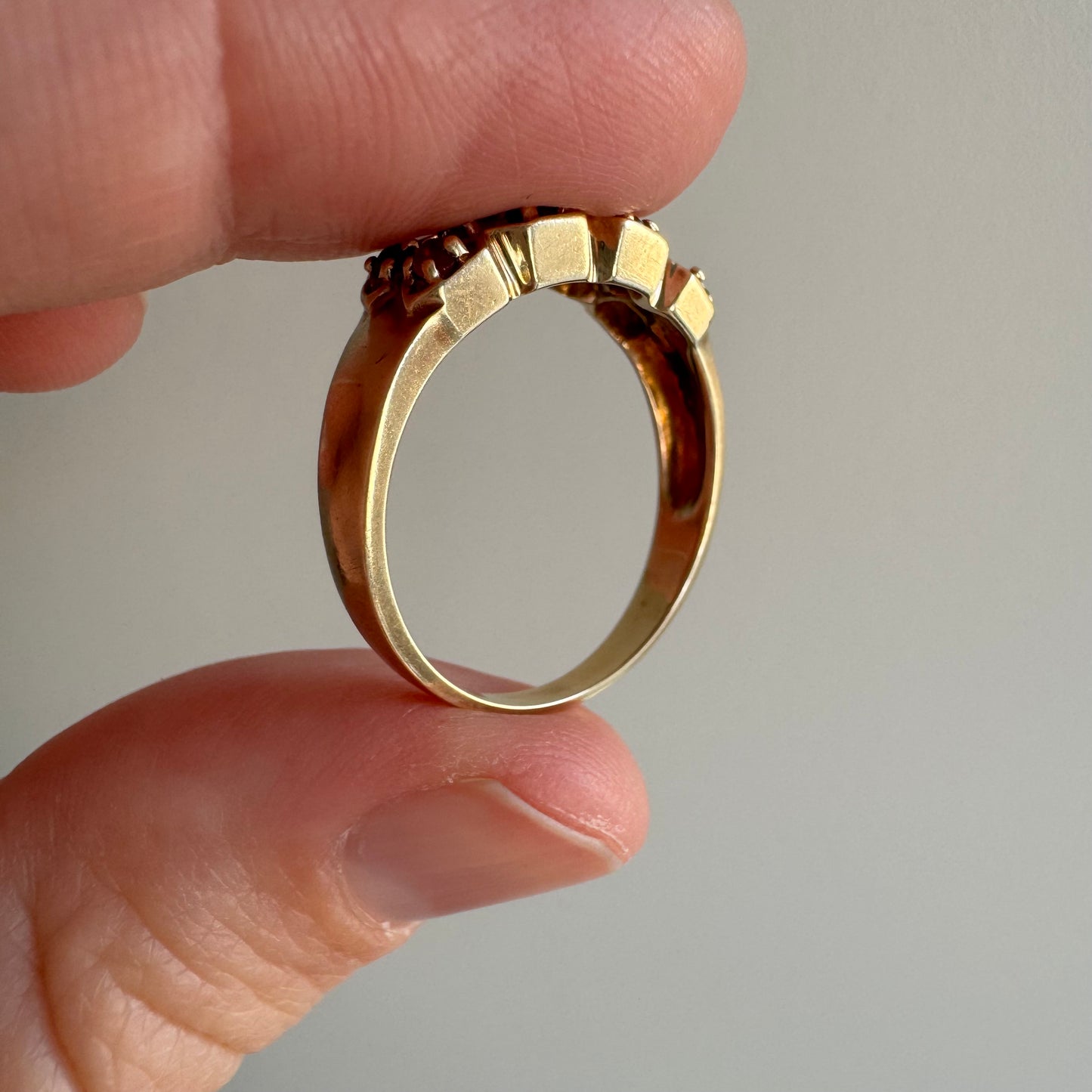 V I N T A G E // lucky eight geometric eyes / 10k yellow gold ruby and diamond geometric half eternity band / size 7.75 to 8