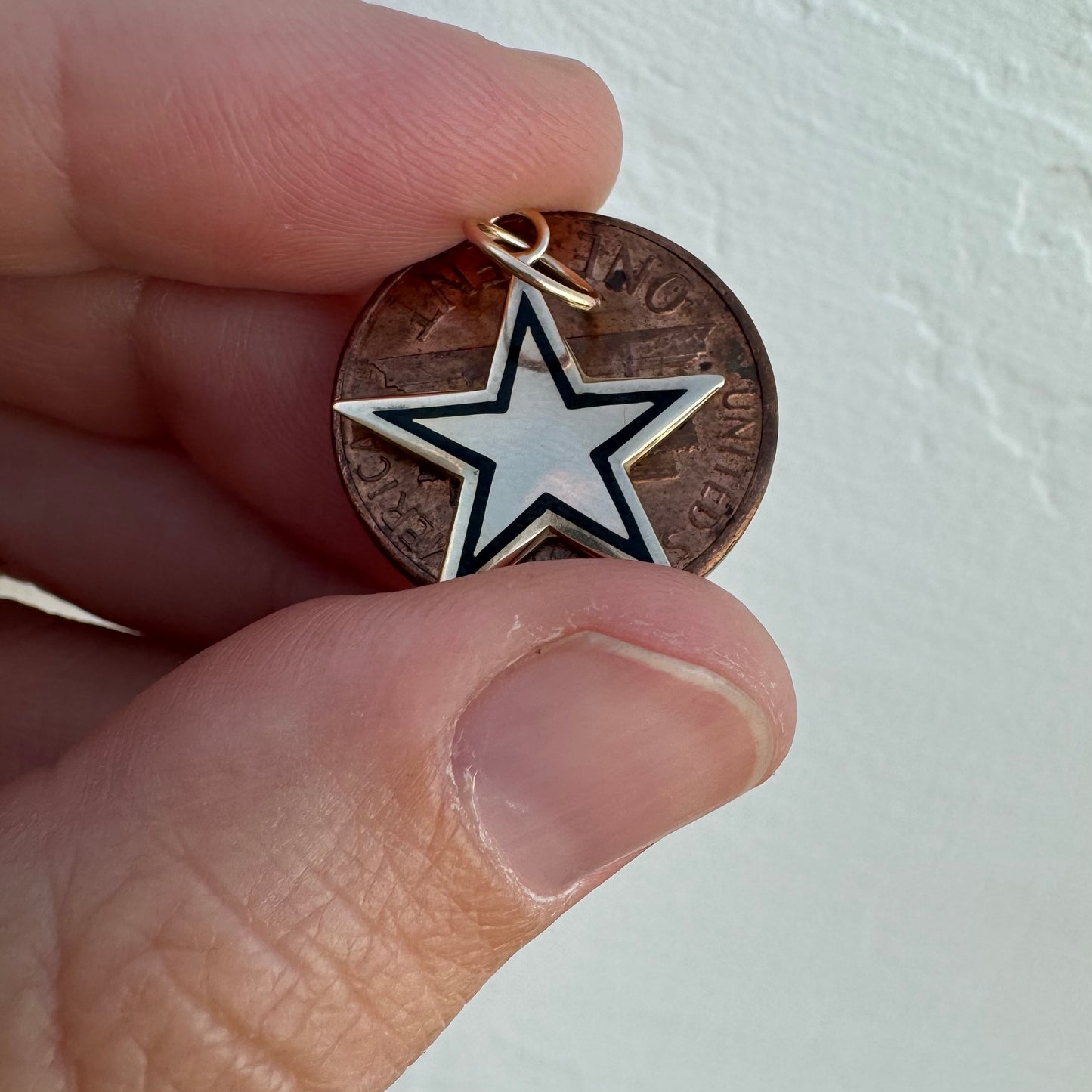 reimagined V I N T A G E // shining star / 10k and enamel five point star pendant