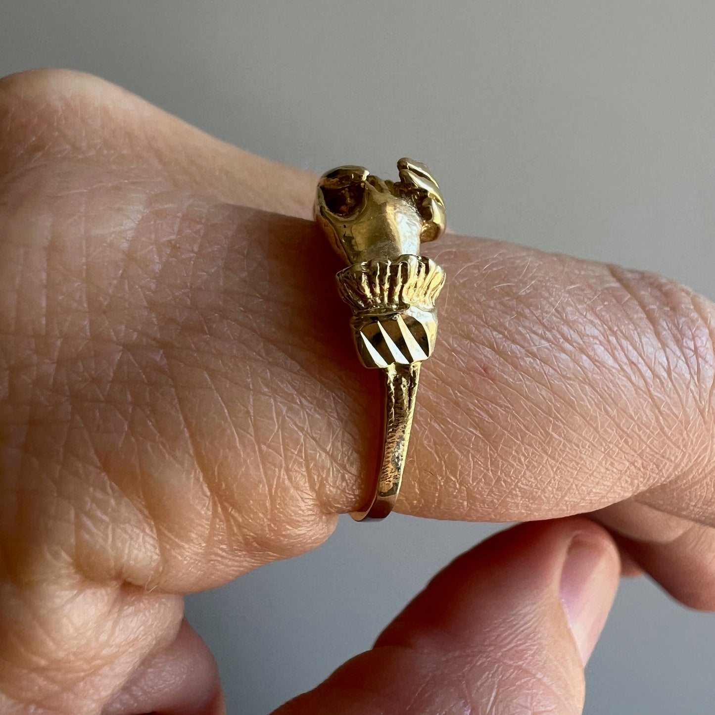 V I N T A G E // 10k / Fede Gimmel ring / yellow gold / Claddagh / size 7