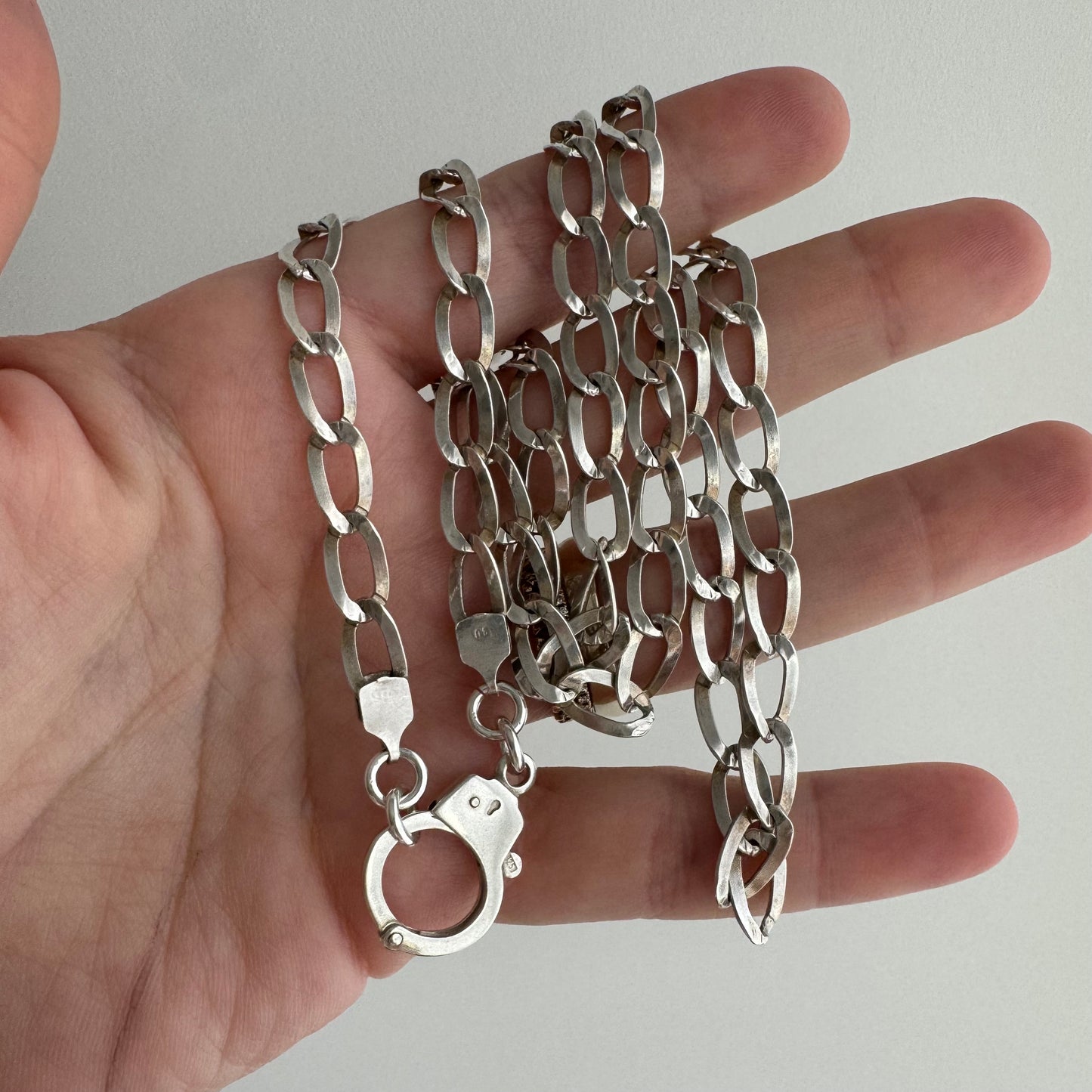 reimagined V I N T A G E // handcuff clasp / sterling silver oval curb paperclip chain / 25", 17.9g