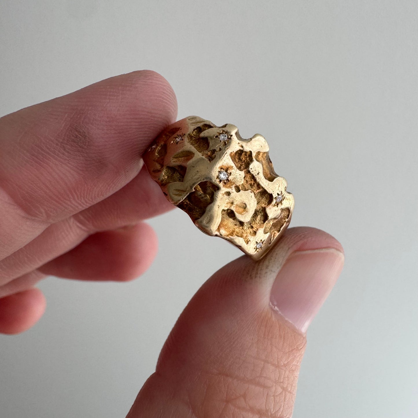 reimagined V I N T A G E // star story / 10k tapered nugget style domed band with six new star-set diamonds / size 7.75