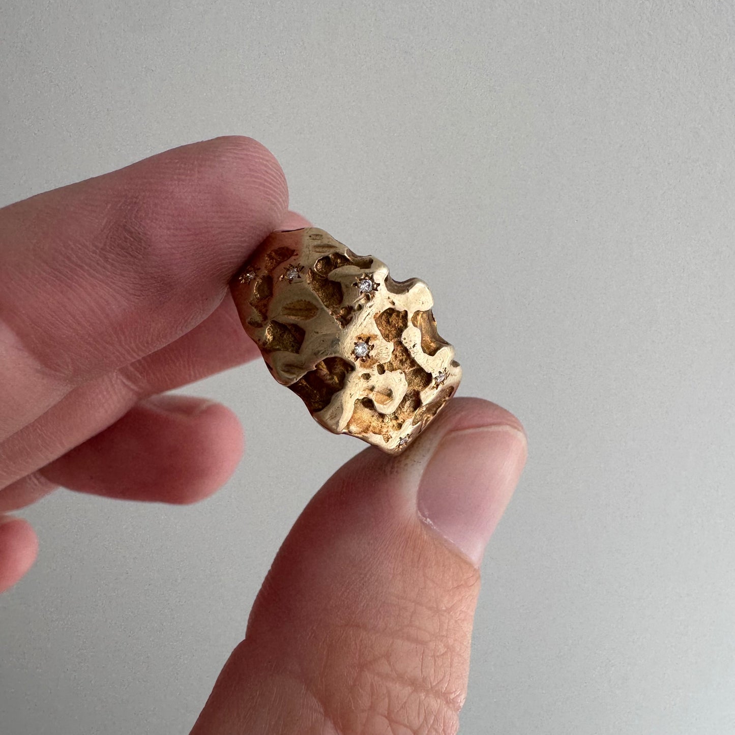 reimagined V I N T A G E // star story / 10k tapered nugget style domed band with six new star-set diamonds / size 7.75