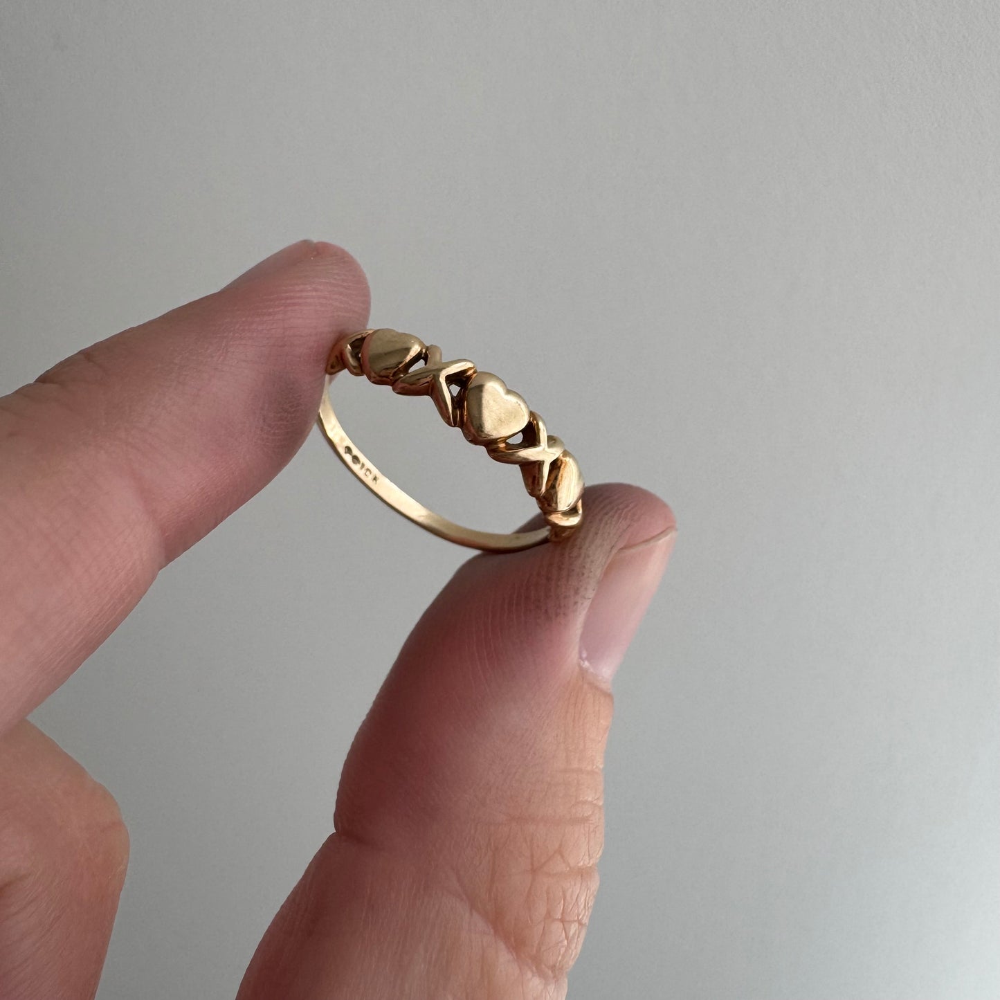 V I N T A G E // love & kisses / 10k X and heart half eternity stacking band / size 6.25+