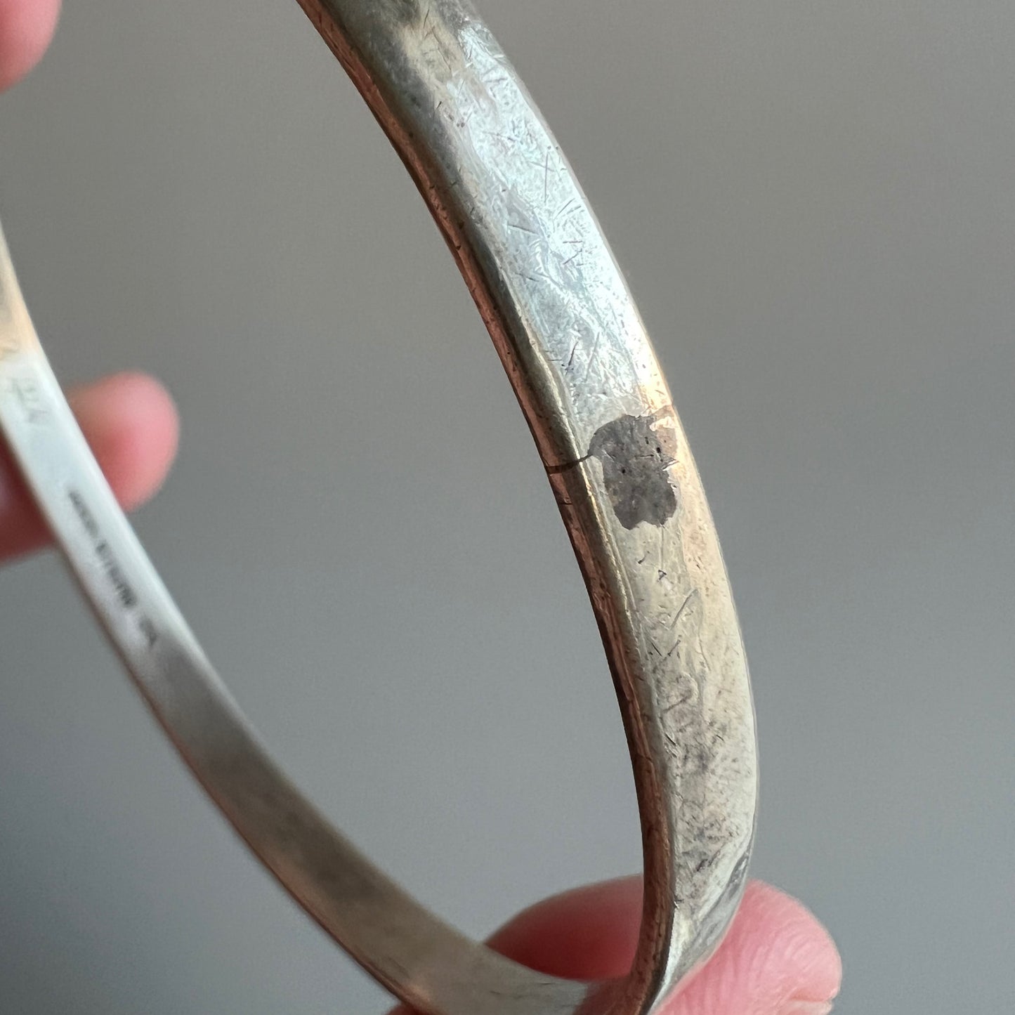 V I N T A G E // Junie's bangle / sterling silver simple oval bangle with 1927 engraving / 7.25"