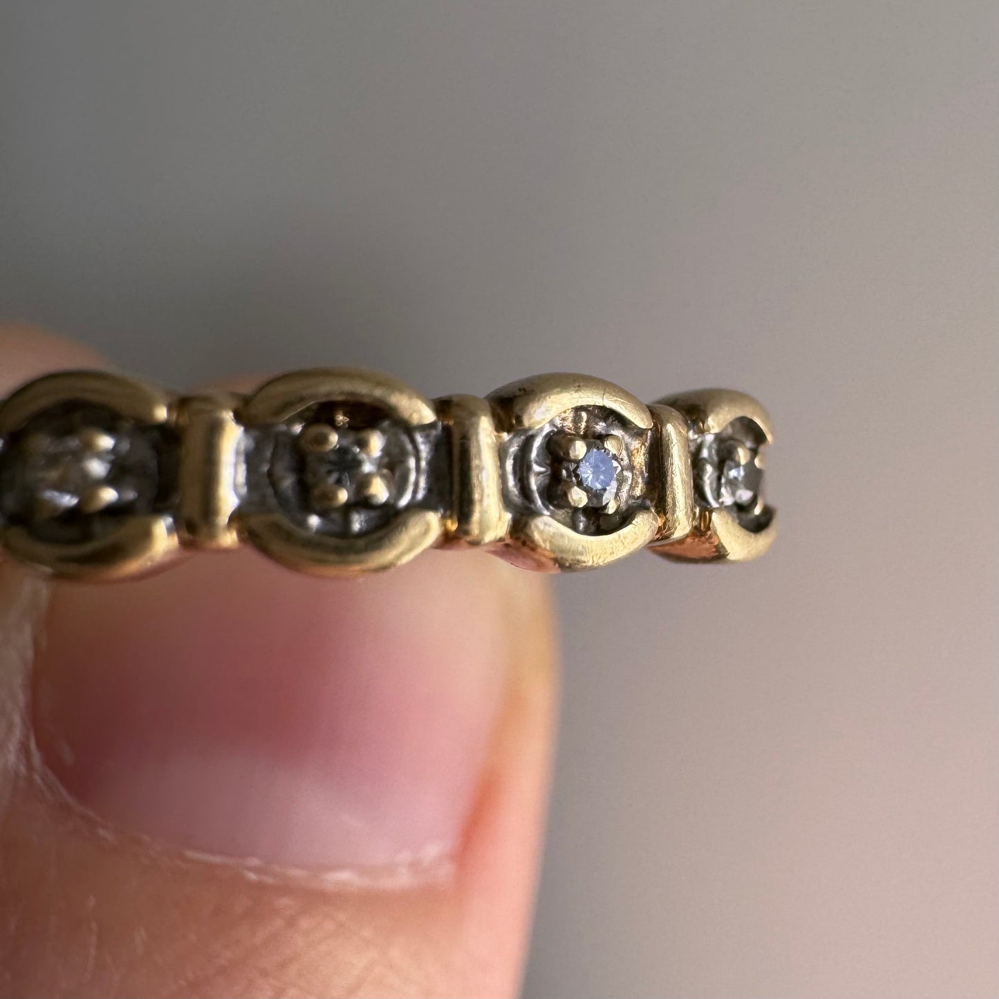 V I N T A G E // sparkle bubbles / 14k yellow gold half eternity band / size 8.25