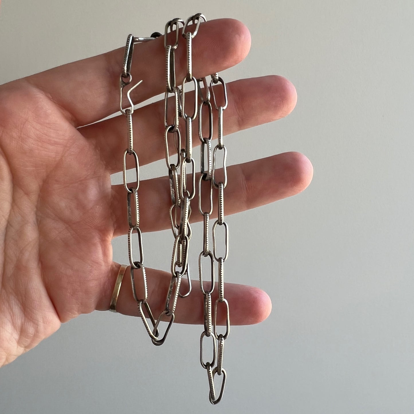 V I N T A G E // handmade paperclip / sterling silver long oval link chain / 23.75", 11g