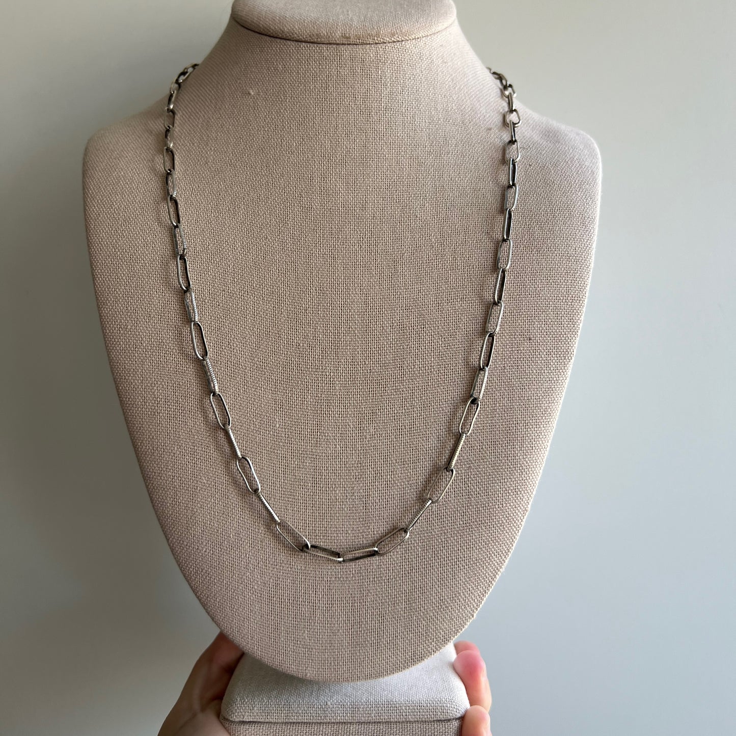 V I N T A G E // handmade paperclip / sterling silver long oval link chain / 23.75", 11g