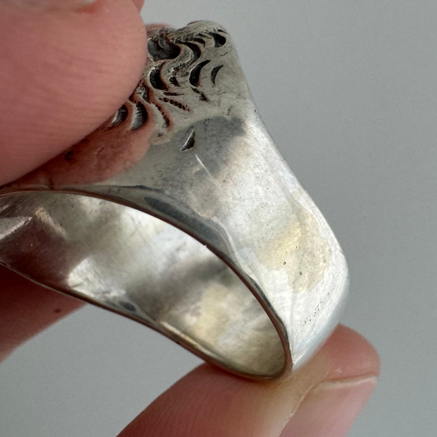 V I N T A G E // cowardly lion / sterling silver CHUNKY lion face ring / size 8.5ish