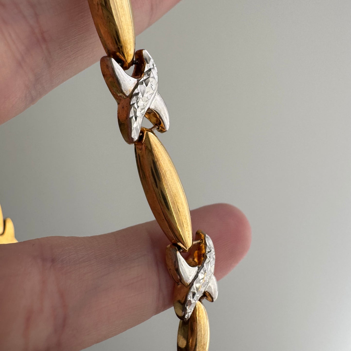 E S T A T E // widest hugs / gold over sterling silver puffy hugs and kisses link necklace / 16.75", 16.8g