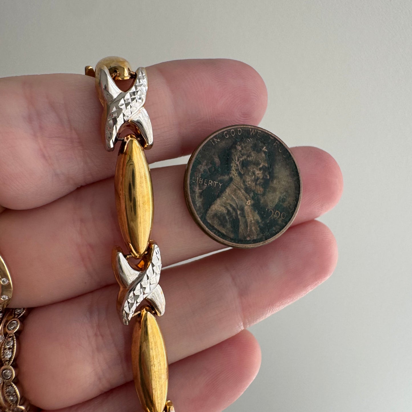 E S T A T E // widest hugs / gold over sterling silver puffy hugs and kisses link necklace / 16.75", 16.8g