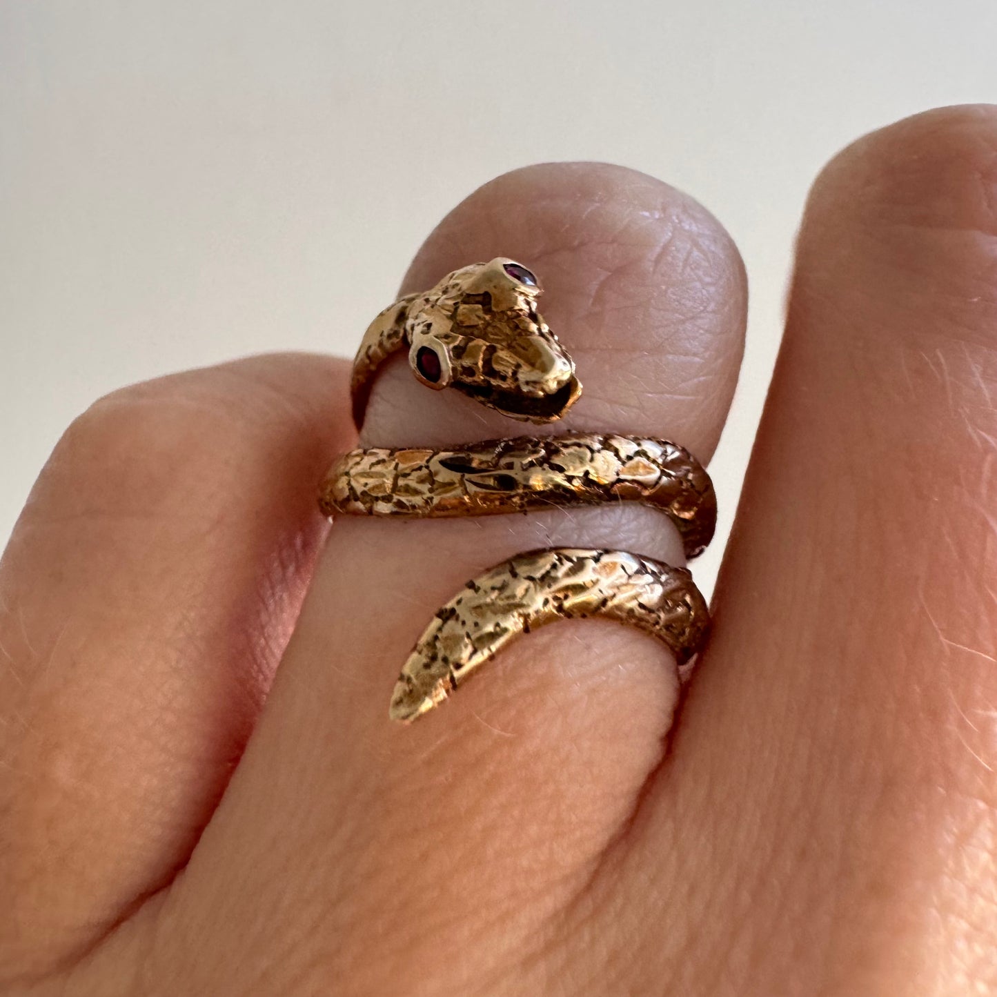 V I N T A G E // cheeky serpent / 10k and ruby wrap around snake ring / size 5-ish