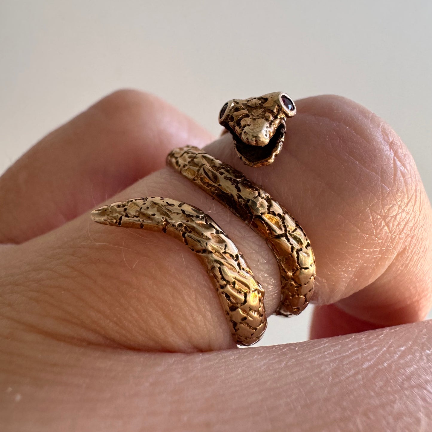 V I N T A G E // cheeky serpent / 10k and ruby wrap around snake ring / size 5-ish