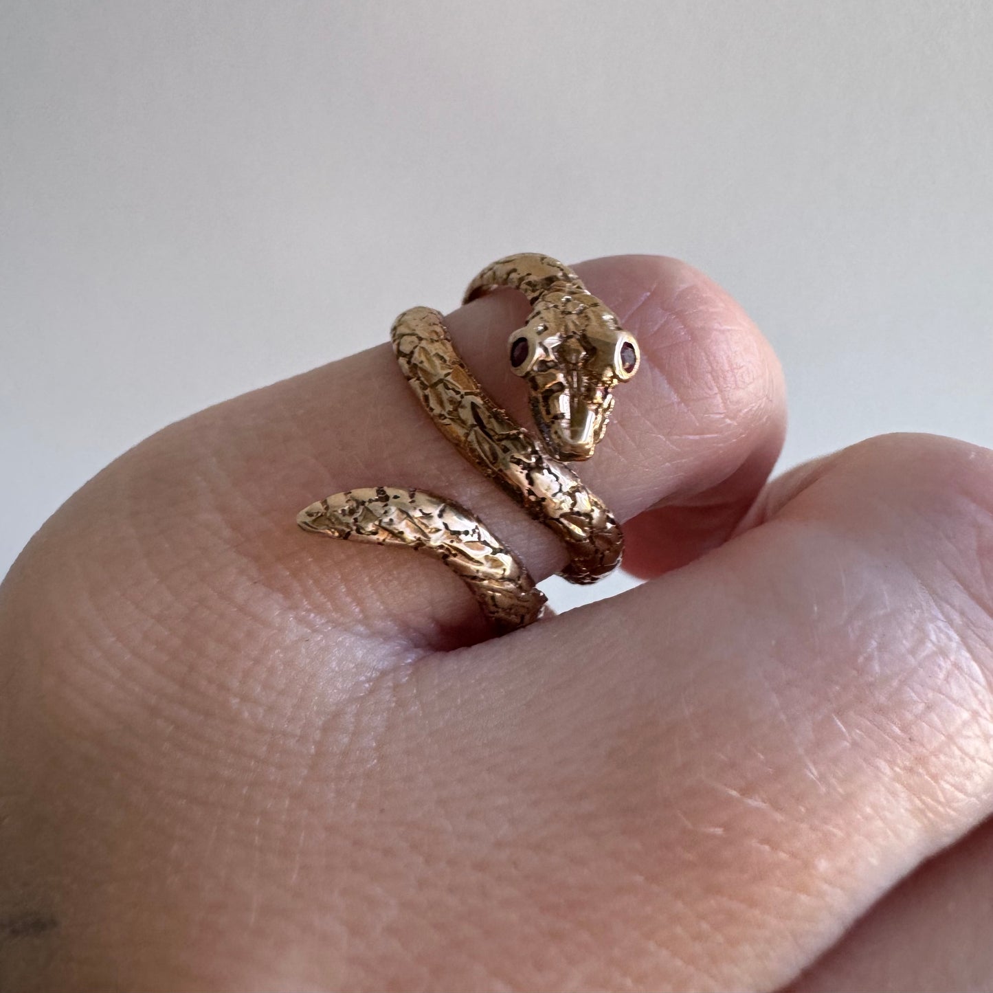 V I N T A G E // cheeky serpent / 10k and ruby wrap around snake ring / size 5-ish