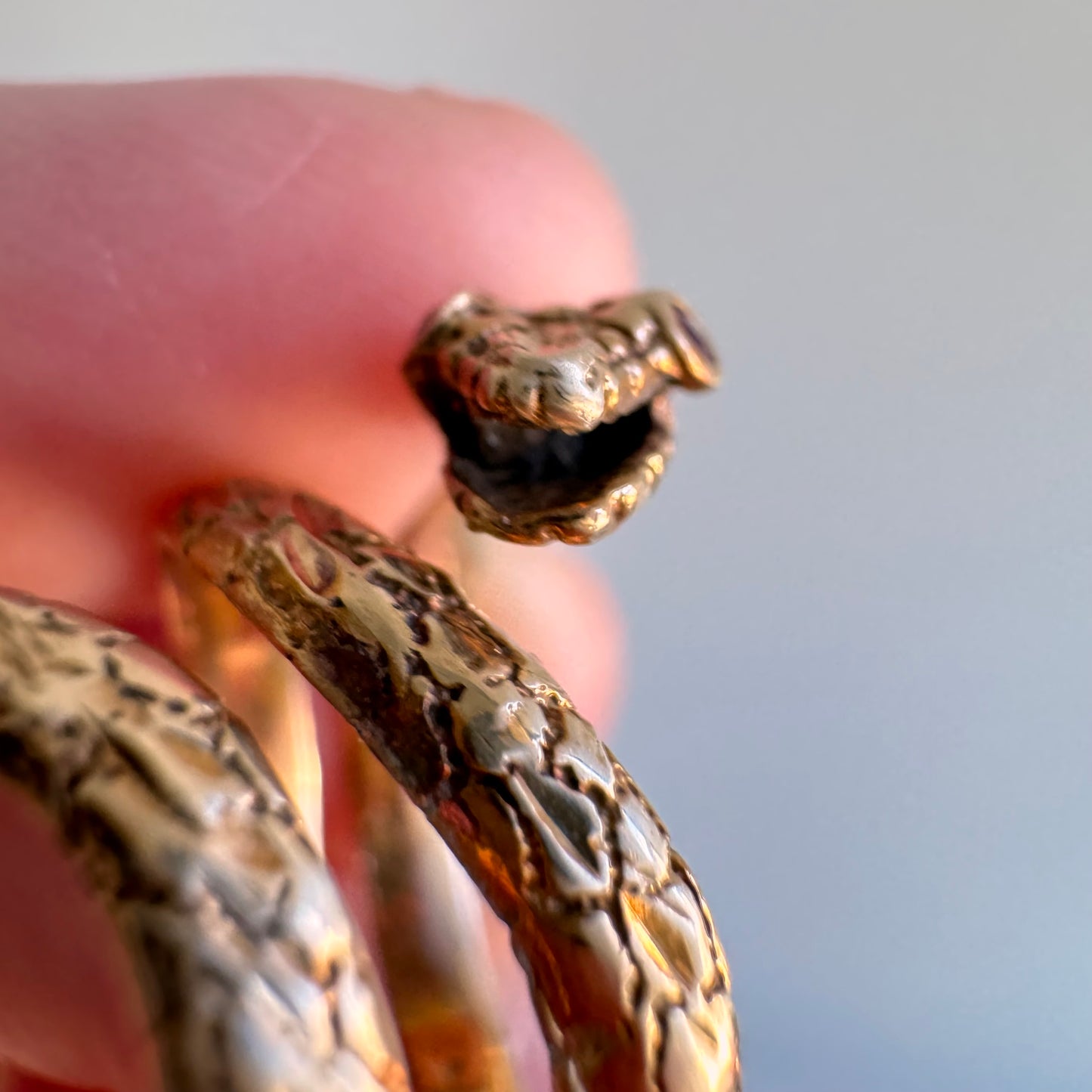 V I N T A G E // cheeky serpent / 10k and ruby wrap around snake ring / size 5-ish