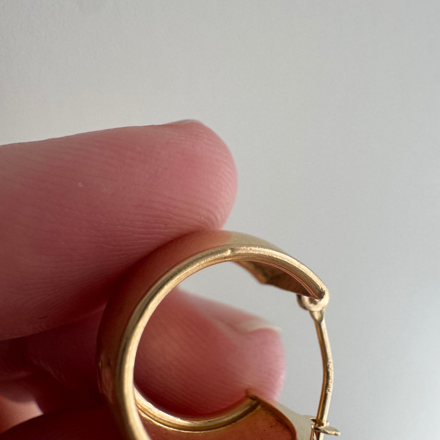 E S T A T E // wide domed huggies / 14k round 9.9mm wide small hoops / earrings