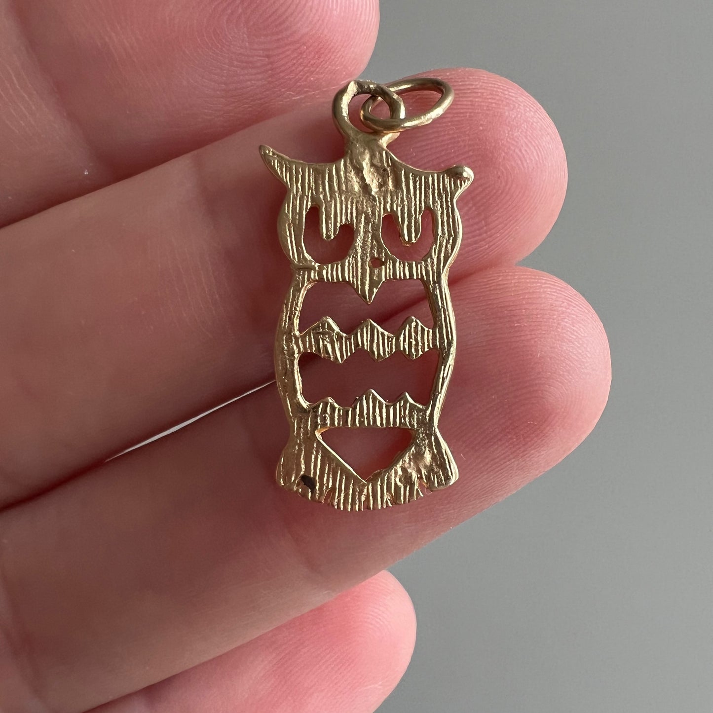 V I N T A G E // wise watcher / 14k yellow gold owl / a charm pendant