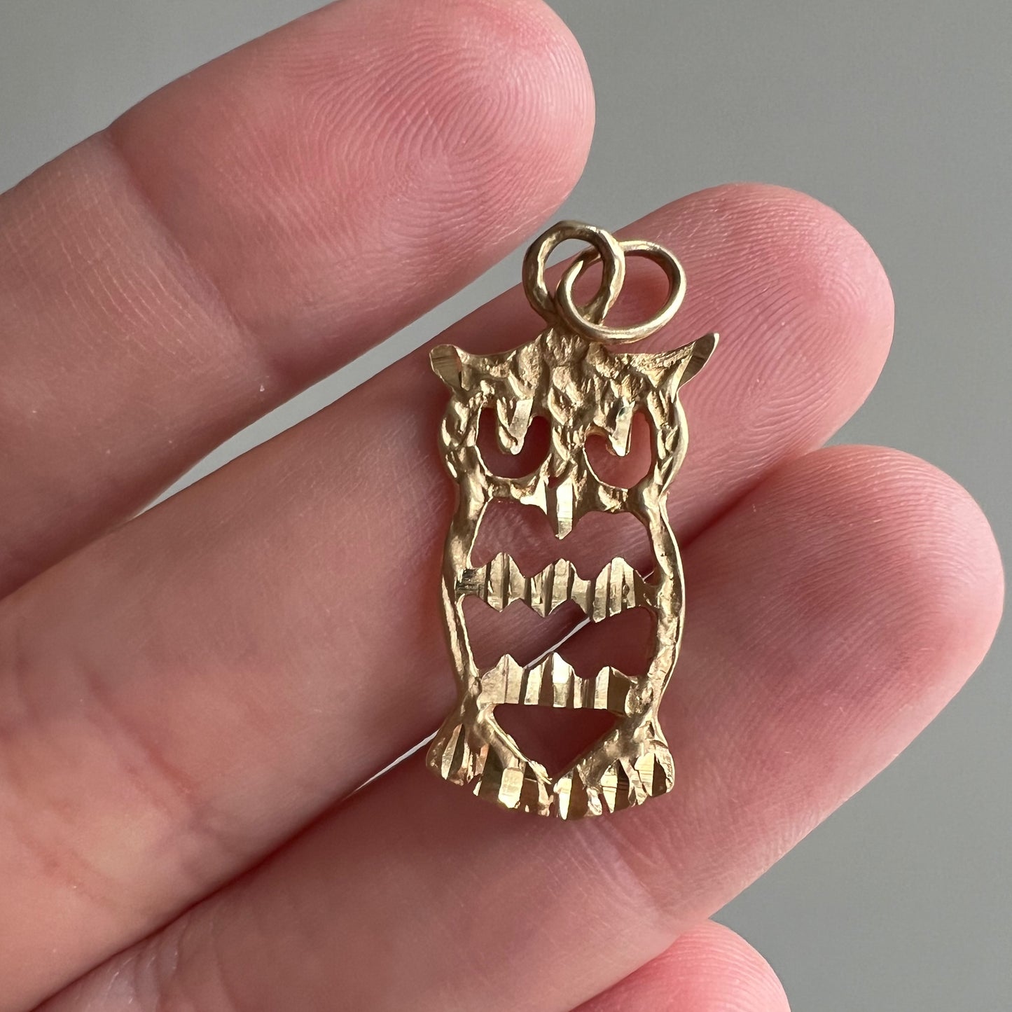 V I N T A G E // wise watcher / 14k yellow gold owl / a charm pendant