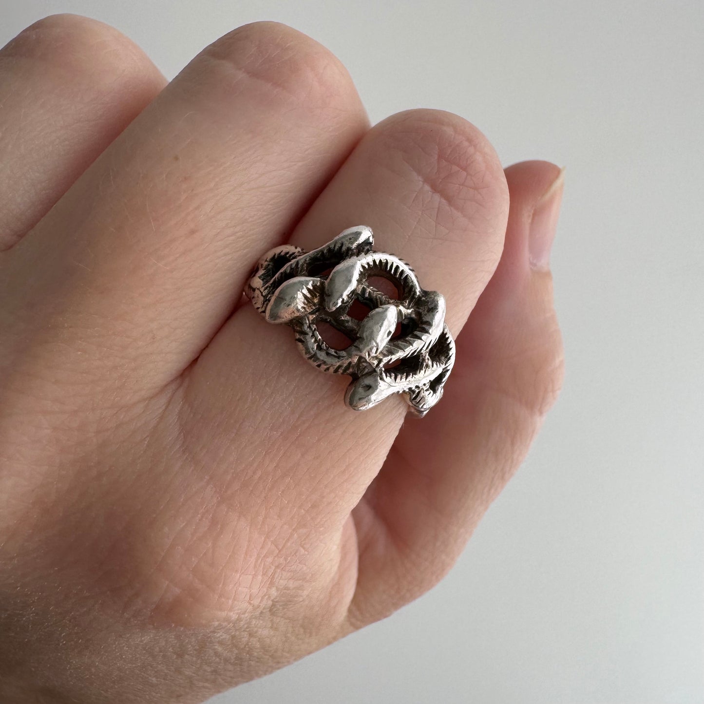 V I N T A G E // medusa's hair / sterling silver snake tangle ring / size 6.5