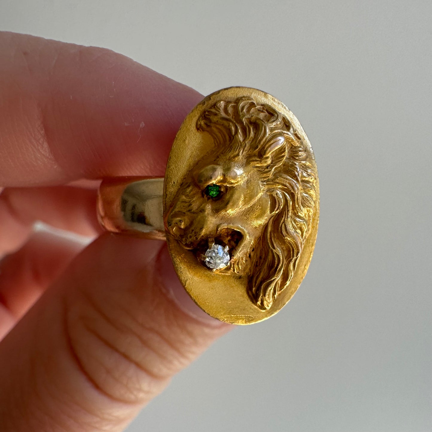 reimagined A N T I Q U E // main mane / 14k and diamond lion cufflink conversion ring / size 6.5ish