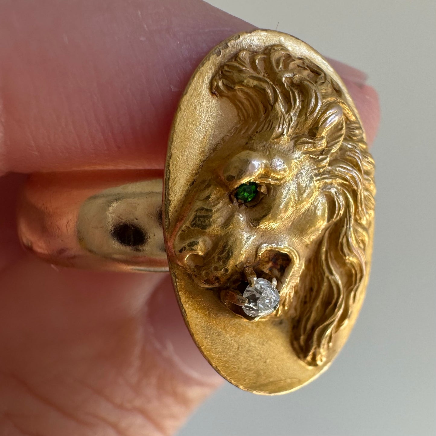 reimagined A N T I Q U E // main mane / 14k and diamond lion cufflink conversion ring / size 6.5ish