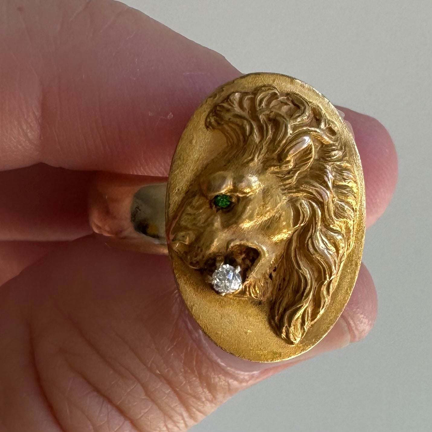 reimagined A N T I Q U E // main mane / 14k and diamond lion cufflink conversion ring / size 6.5ish