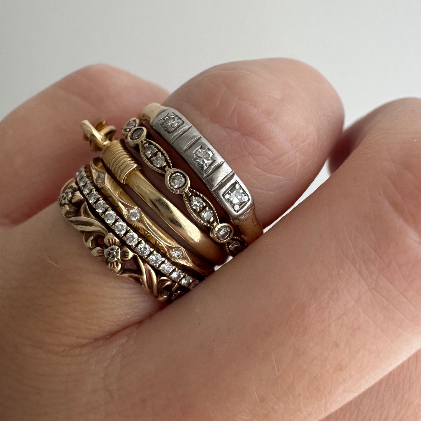 A N T I Q U E // melee magic / 14k yellow and white gold art deco trilogy diamond band / size 9