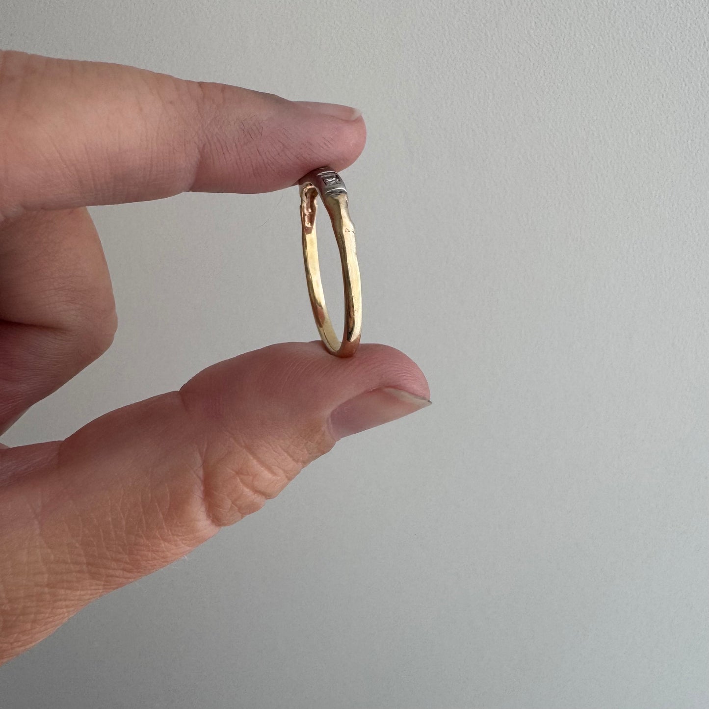 A N T I Q U E // melee magic / 14k yellow and white gold art deco trilogy diamond band / size 9