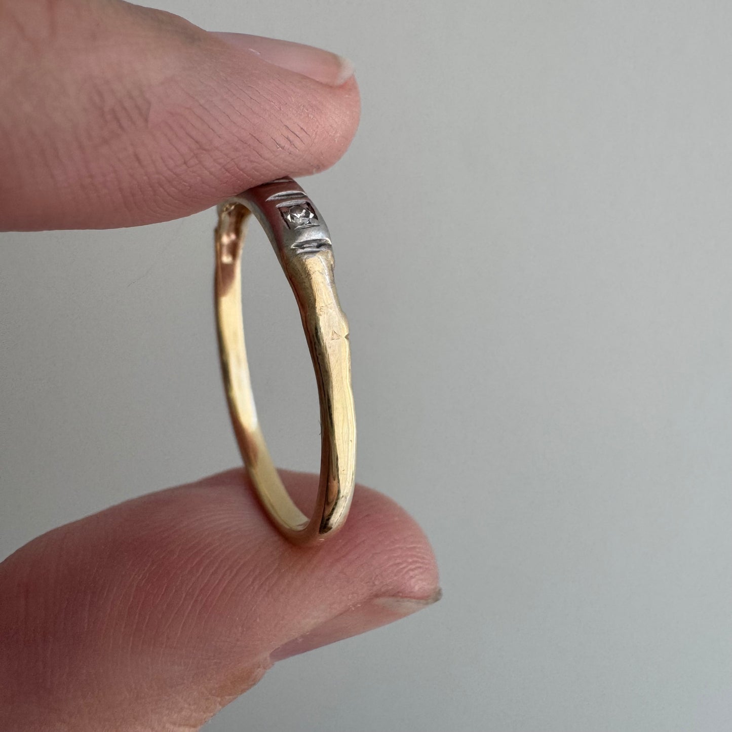 A N T I Q U E // melee magic / 14k yellow and white gold art deco trilogy diamond band / size 9