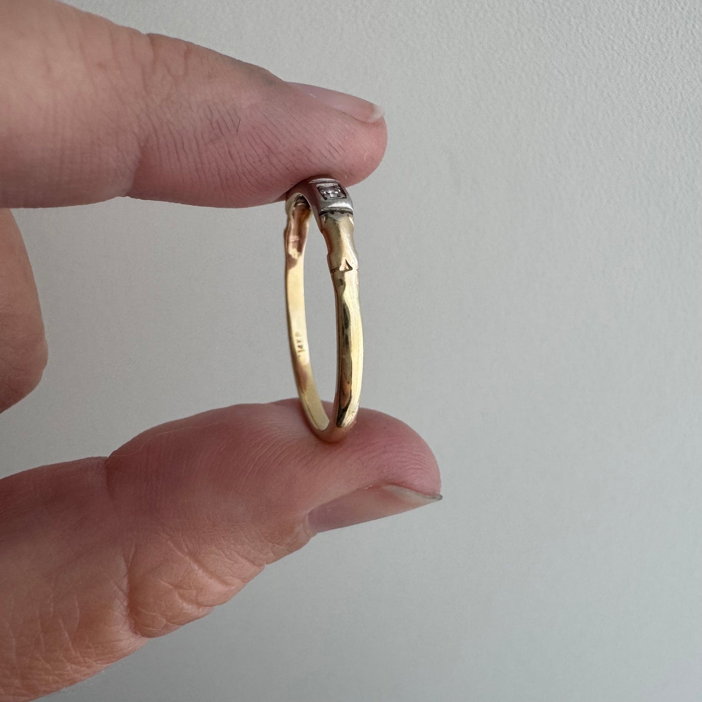 A N T I Q U E // melee magic / 14k yellow and white gold art deco trilogy diamond band / size 9