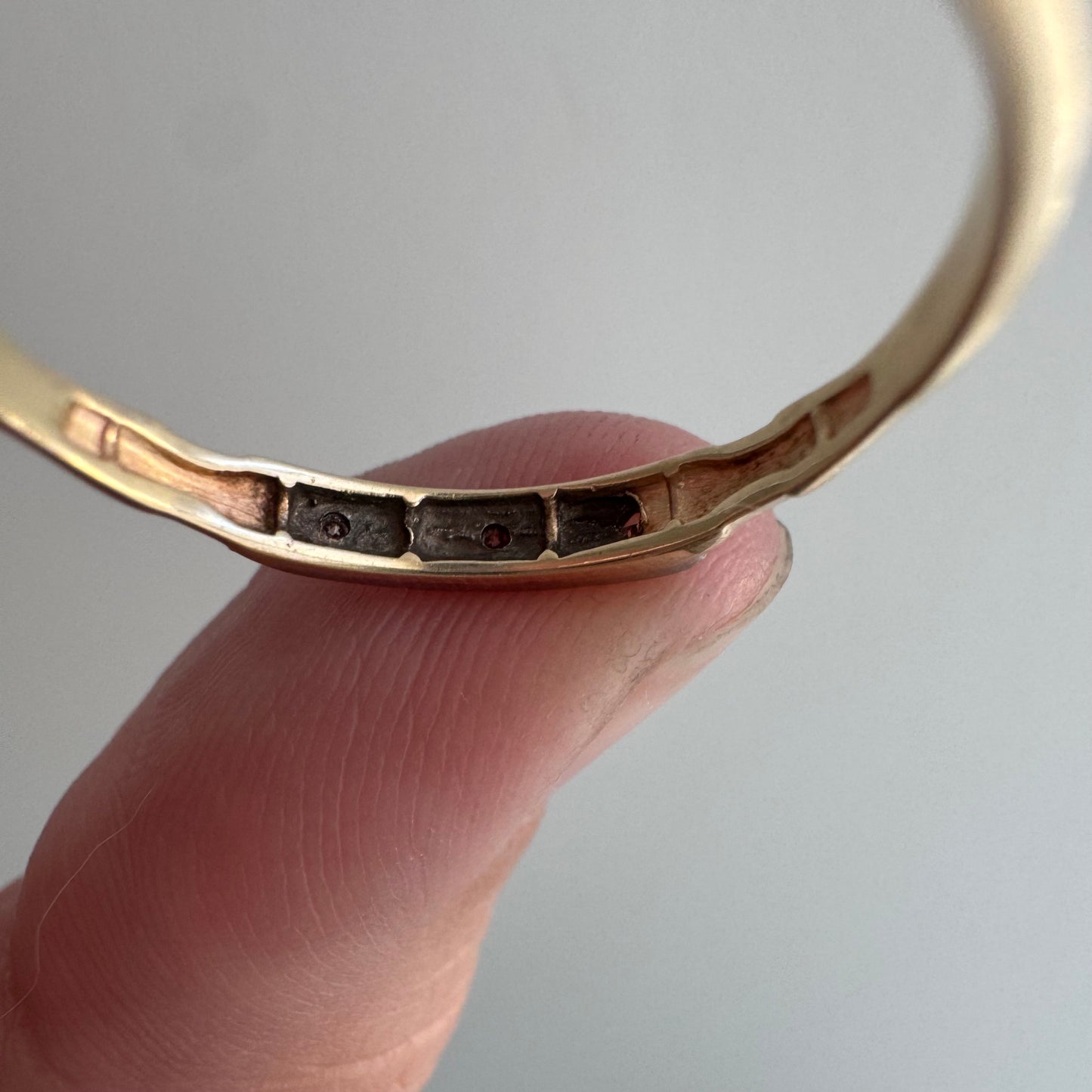 A N T I Q U E // melee magic / 14k yellow and white gold art deco trilogy diamond band / size 9