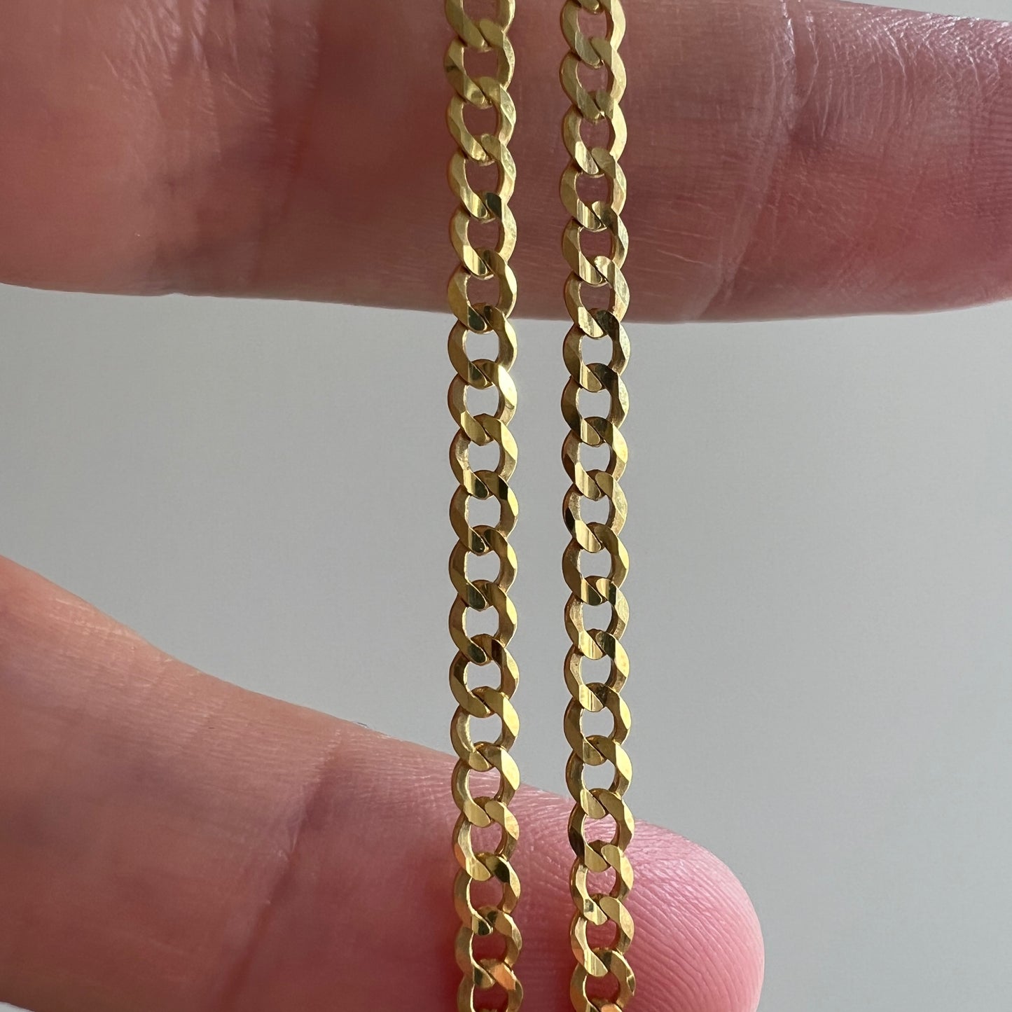 P R E - L O V E D // diamond cut curb / 14k yellow gold 2mm sturdy cable link chain / 18"