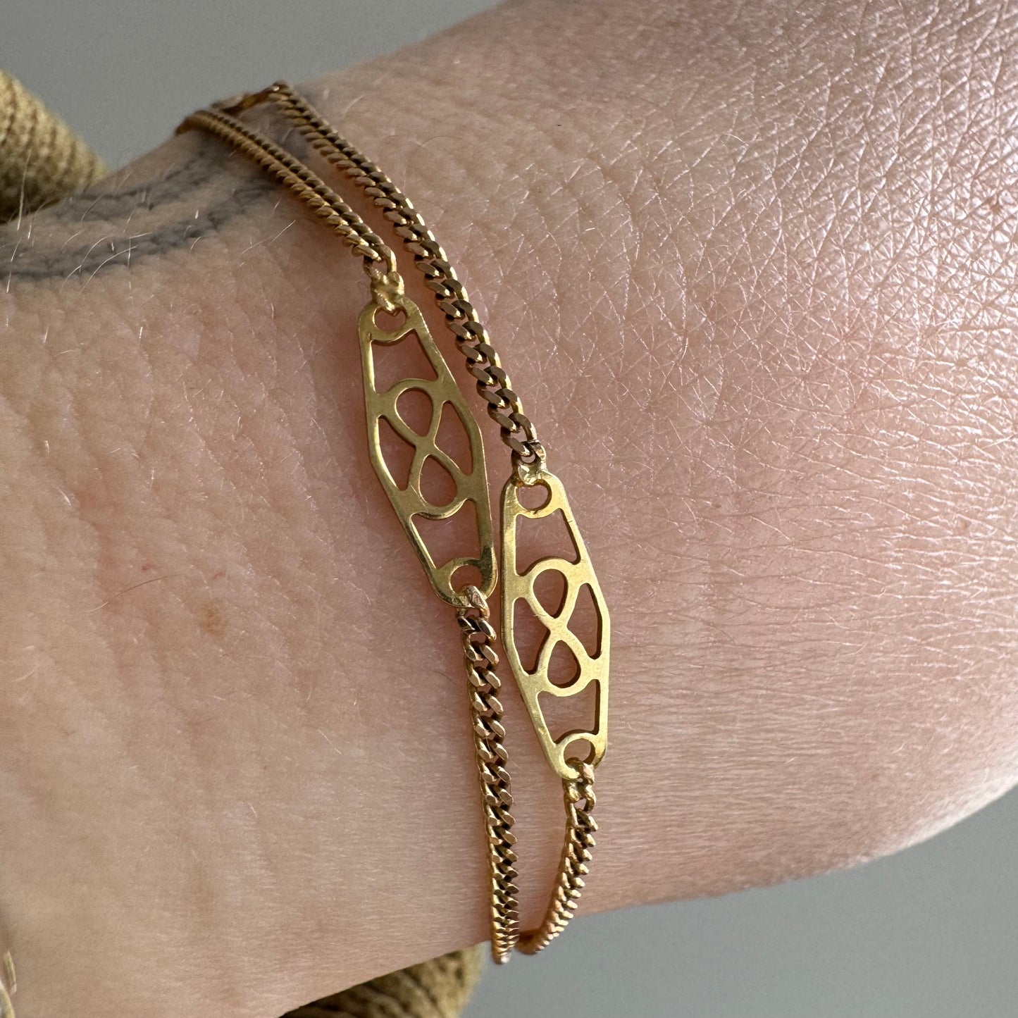 V I N T A G E // infinite X / 14k yellow gold double stranded filigree station bracelet / 7.5"