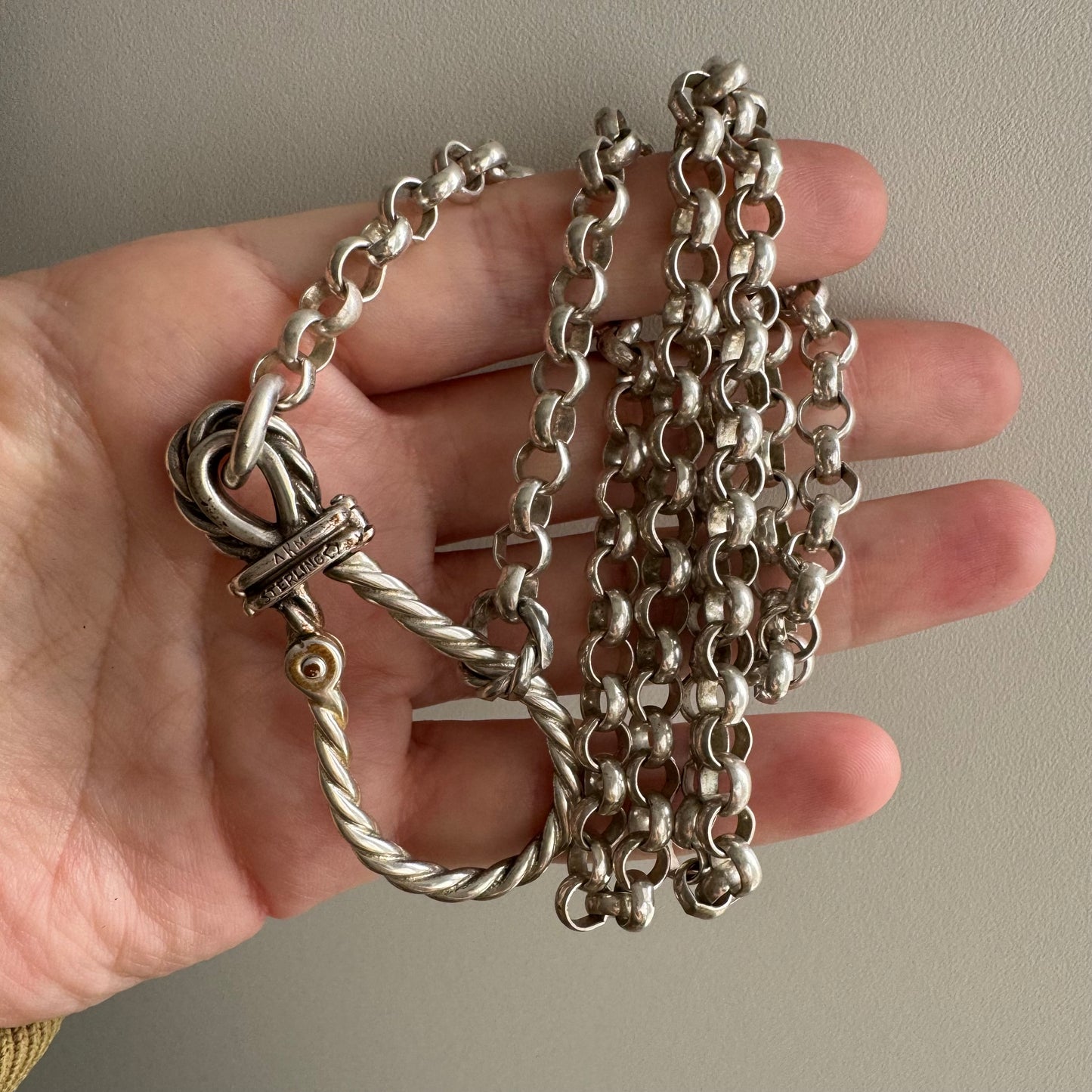 reimagined V I N T A G E // twisted connector / sterling silver rolo chain with carabiner pendant holder / 25.5", 50g