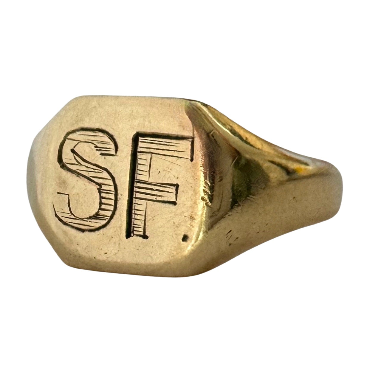 A N T I Q U E // the best SF / 14k yellow gold initial signet / size 7