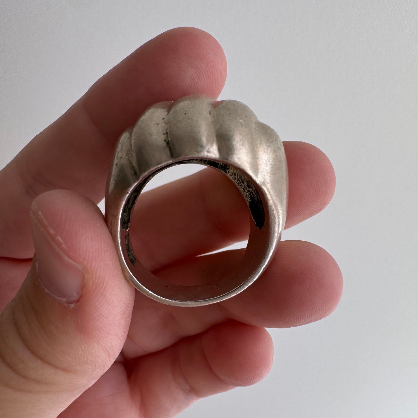 V I N T A G E // wavy dome / sterling silver huge and heavy full finger dome ring / size 8.5ish