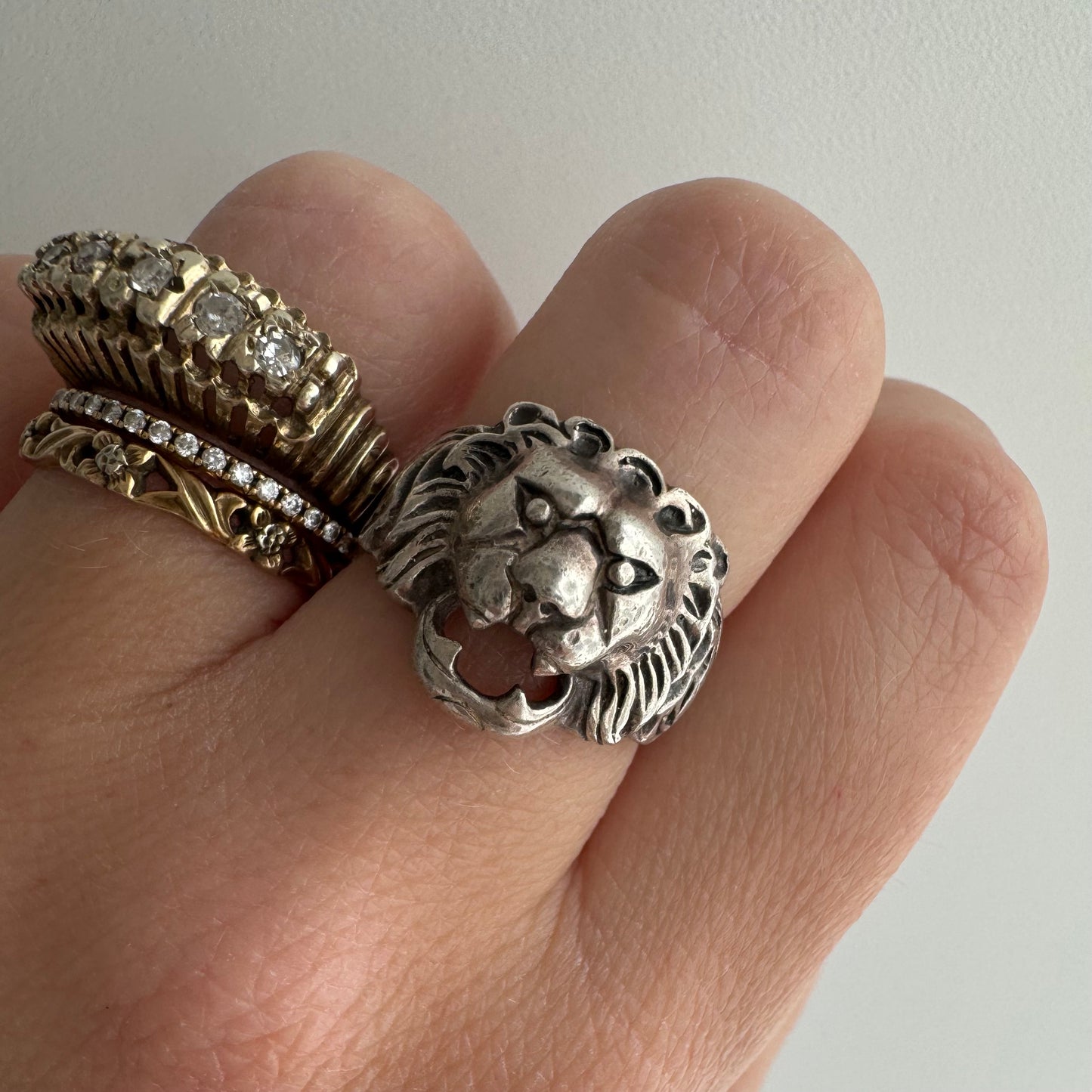 V I N T A G E // unusual roar / sterling silver lion face ring / size 5.75+