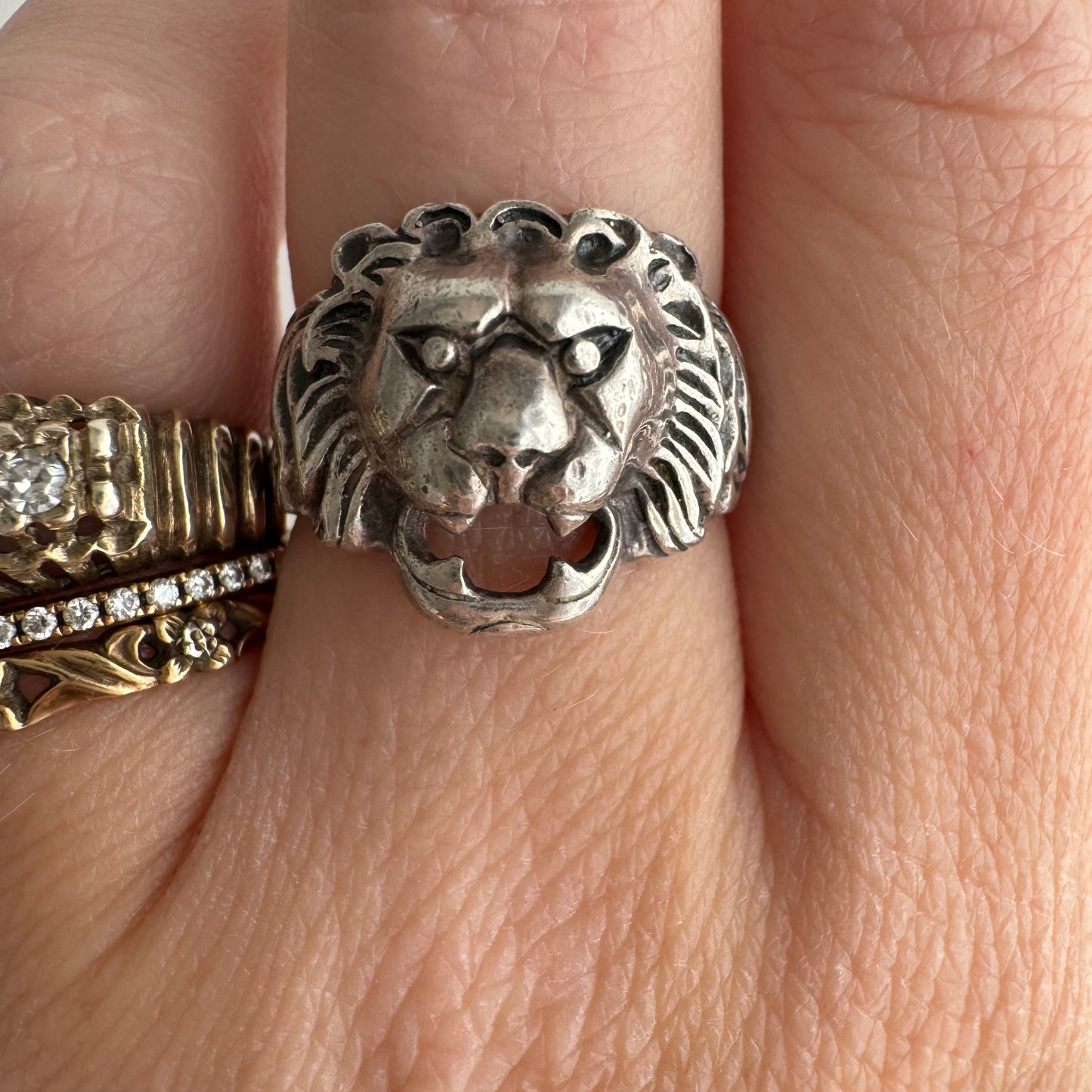 V I N T A G E // unusual roar / sterling silver lion face ring / size 5.75+