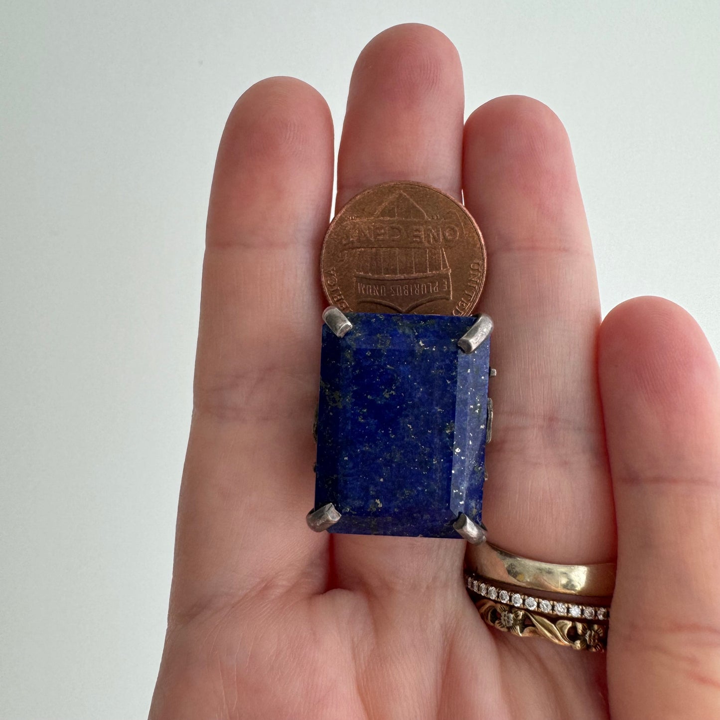 V I N T A G E // secret griffins / sterling silver and lapis lazuli statement ring / size 5.5+