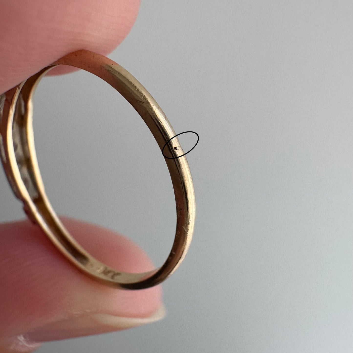 A N T I Q U E // five in a row / 14k yellow and white gold late art deco five stone boat band / size 6+