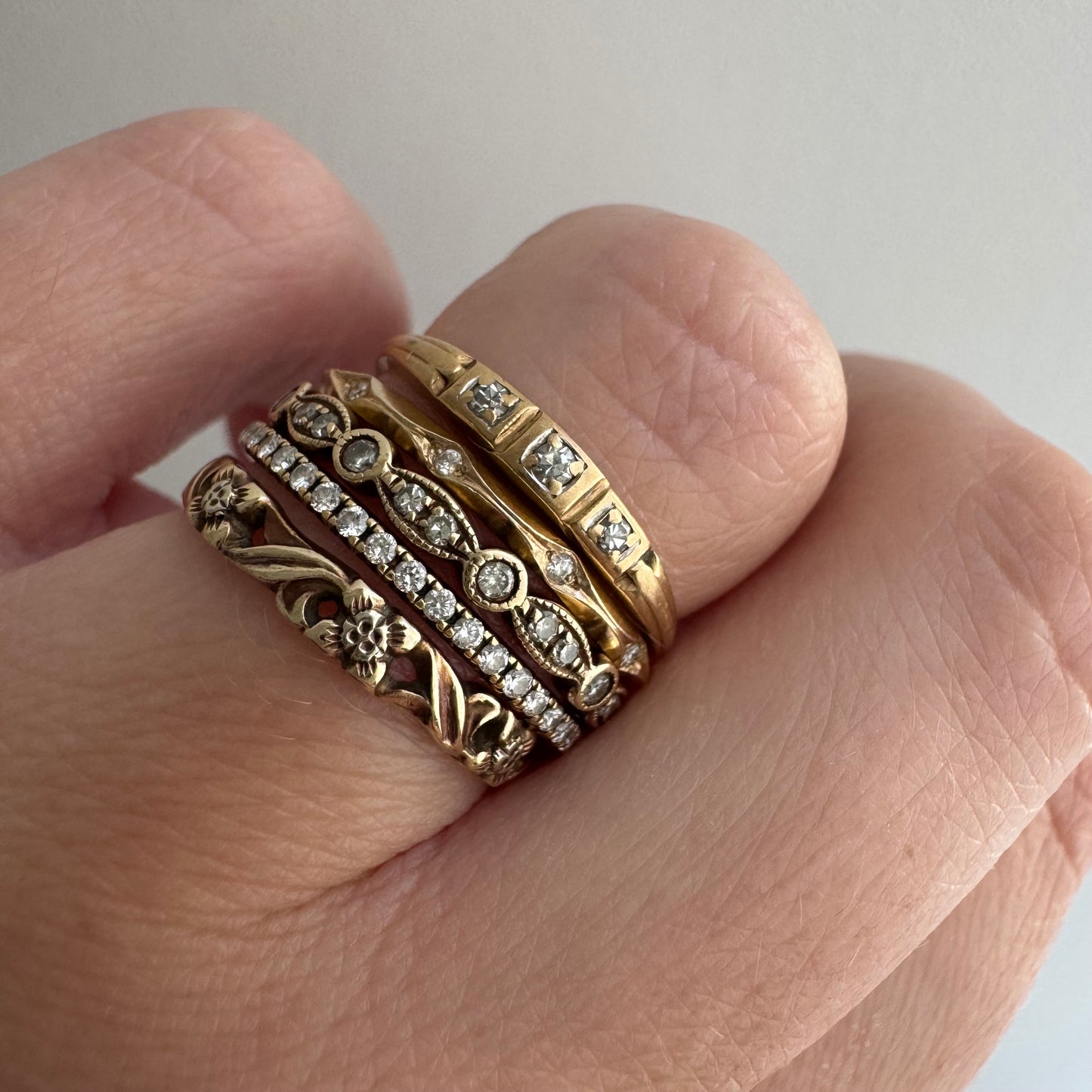 A N T I Q U E // pave blooms / 14k yellow gold art deco diamond trilogy band / size 4.75