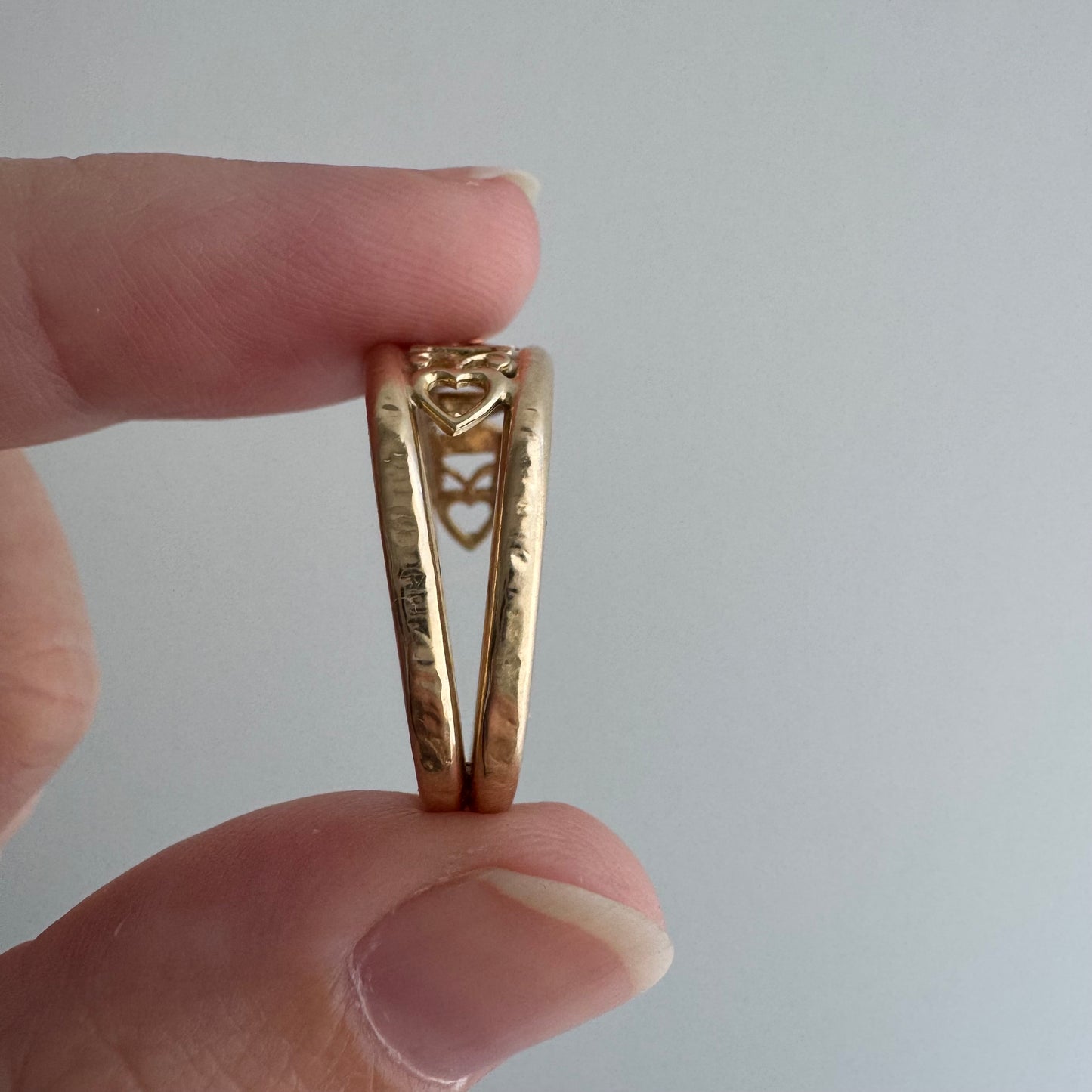 S E C O N D  S A L E // 10k bicolor MOM WOW tapered wide band / size 8